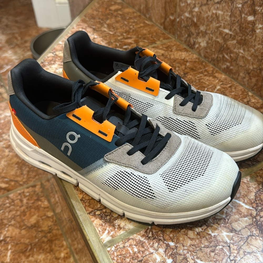 On Cloud Sneakers
